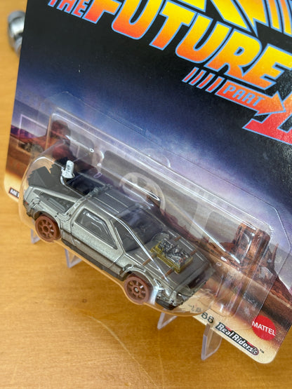Hot Wheels Premium / Back to the Future Time Machine - 1955 / 2025 HW Pop Culture Back to the Future
