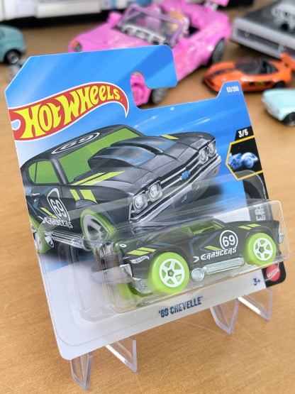 Hot Wheels Mainline / '69 Chevelle / 2026 X-Raycers 3/5 Short Card