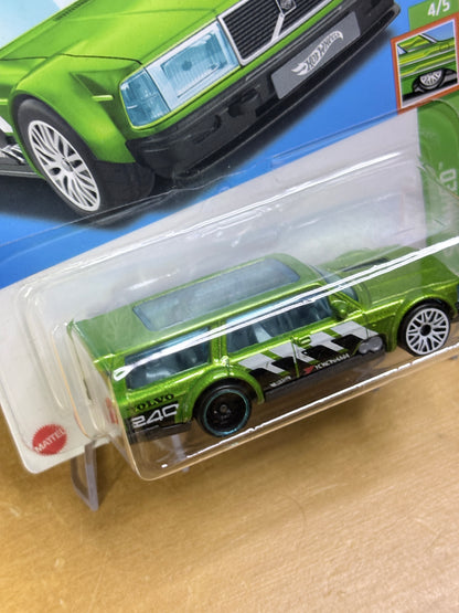 Hot Wheels Volvo 240 Drift Wagon | 2023 HW Slammed Mainline