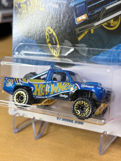 Hot Wheels '87 Dodge D100 | 2026 Hot Wheels Anniversary 4/6