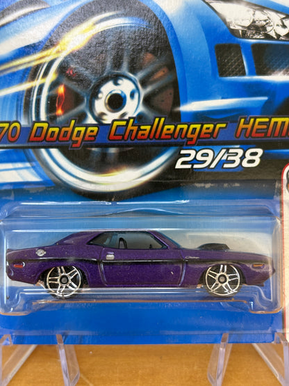 Hot Wheels Mainline / '70 Dodge Challenger Hemi / 2006 First Editions 29/38