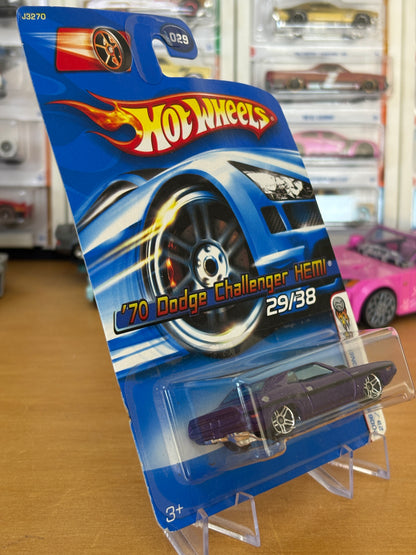 Hot Wheels Mainline / '70 Dodge Challenger Hemi / 2006 First Editions 29/38