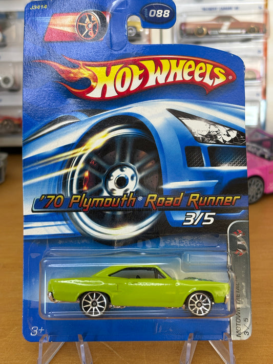 Hot Wheels Mainline / '70 Plymouth Road Runner / 2006 MoTown Metal 3/5