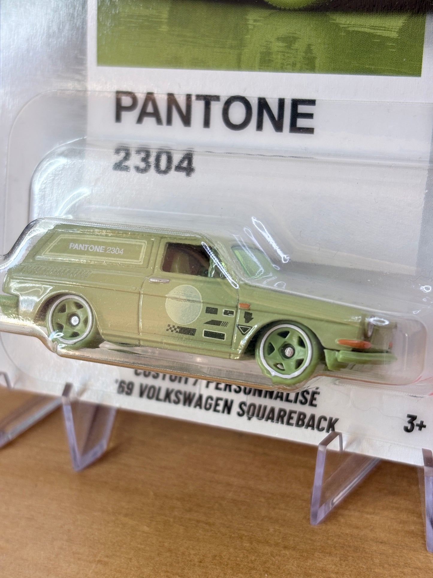 Hot Wheels Silver Series | Custom '68 Volkwagen Squareback | 2026 Pantone 2/6