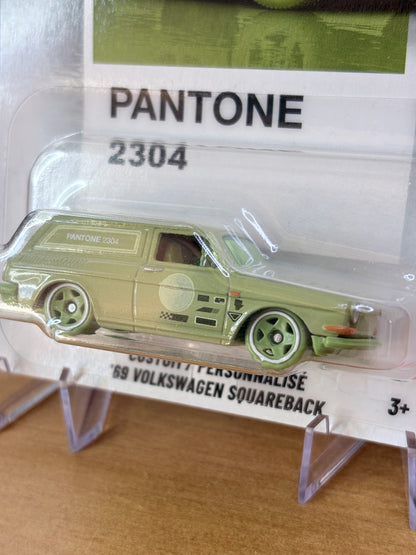 Hot Wheels Silver Series | Custom '68 Volkwagen Squareback | 2026 Pantone 2/6