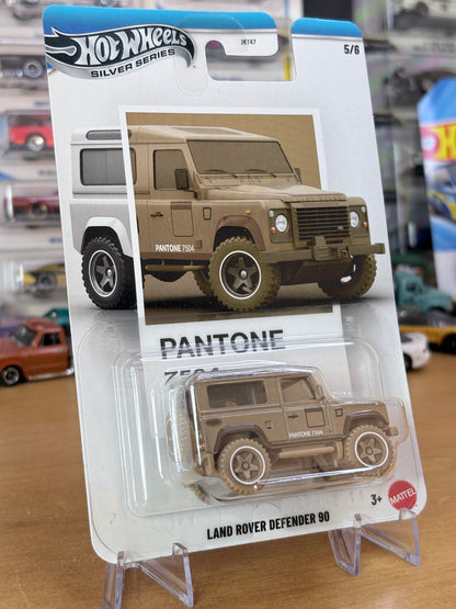 Hot Wheels Silver Series | Land Rover Defender 90 | 2026 Pantone 5/6
