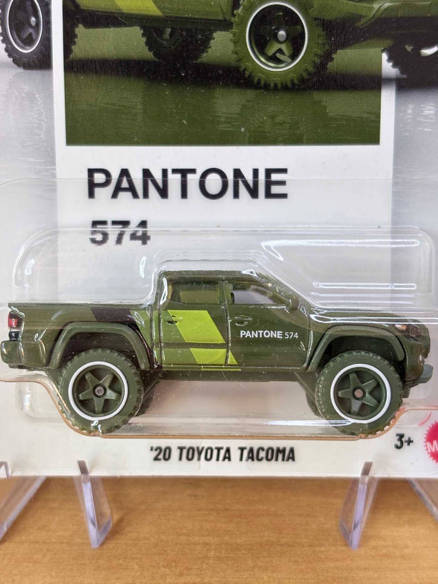 Hot Wheels Silver Series | Toyota Tacoma | 2026 Pantone 1/6