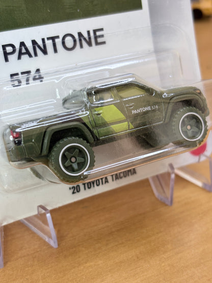 Hot Wheels Silver Series | Toyota Tacoma | 2026 Pantone 1/6