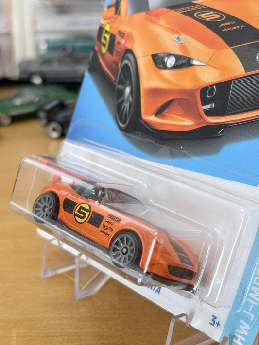 Hot Wheels Mainline / '15 Mazda MX-5 Miata / 2024 HW J-Imports 3/10