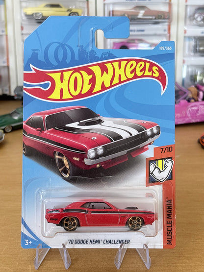 Hot Wheels Mainline / '70 Dodge Hemi Challenger / 2021 Muscle Mania 7/10