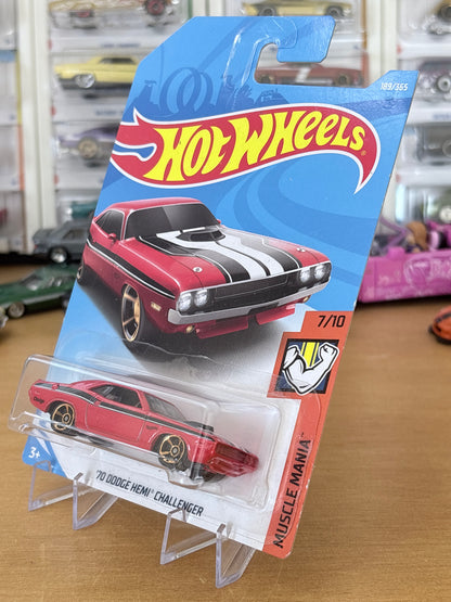Hot Wheels Mainline / '70 Dodge Hemi Challenger / 2021 Muscle Mania 7/10