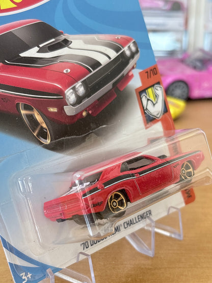 Hot Wheels Mainline / '70 Dodge Hemi Challenger / 2021 Muscle Mania 7/10