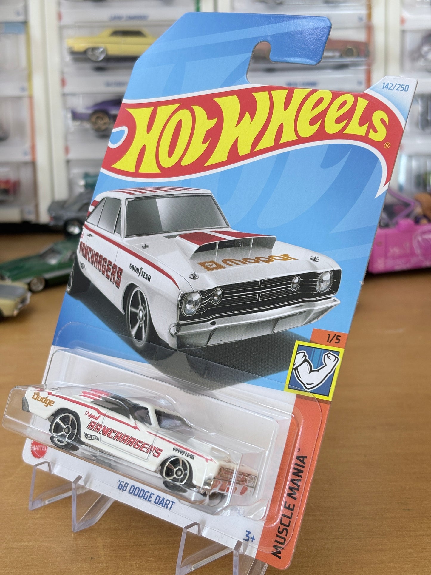 Hot Wheels Mainline / '68 Dodge Dart / 2022 Muscle Mania 1/5