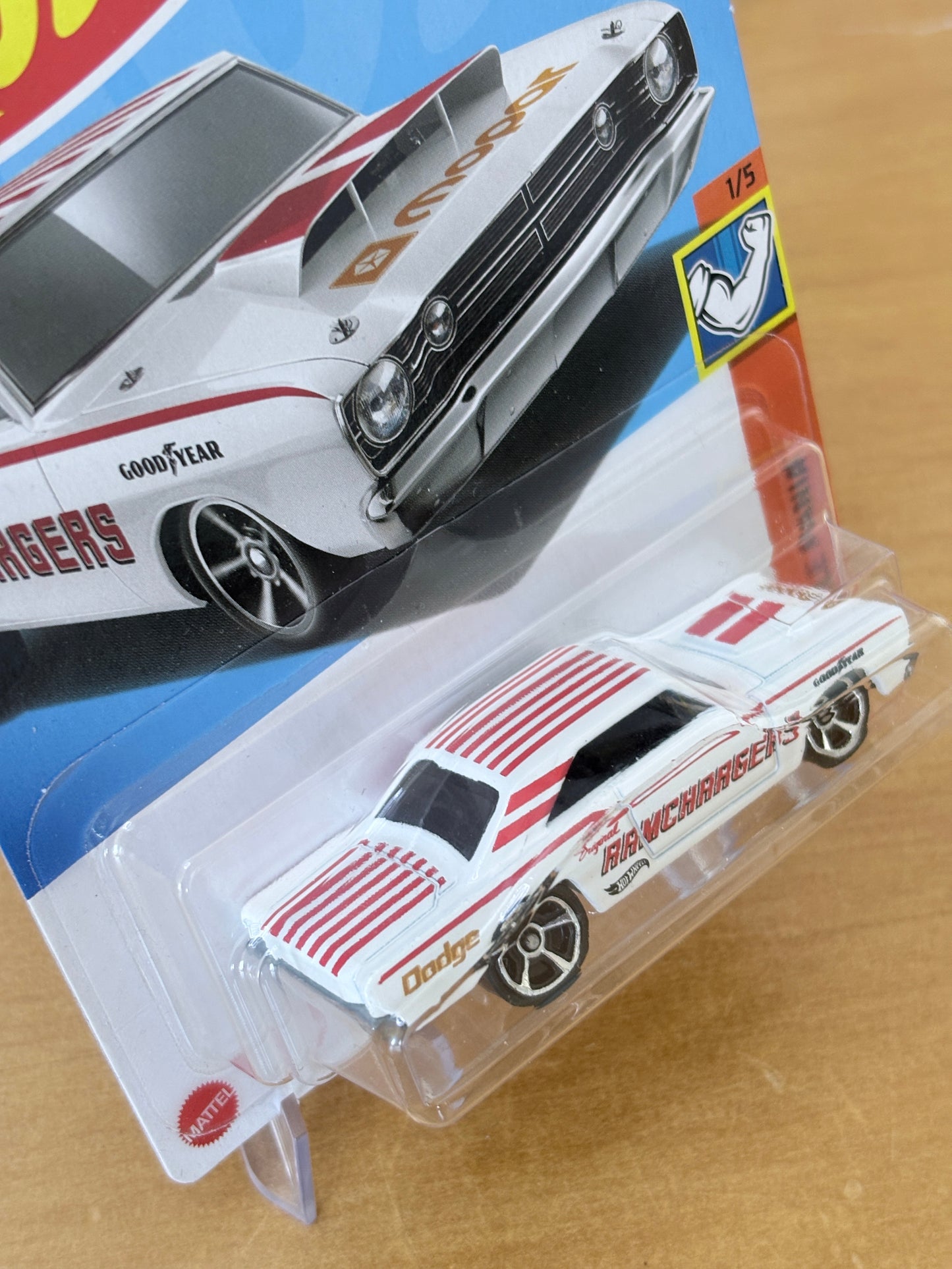 Hot Wheels Mainline / '68 Dodge Dart / 2022 Muscle Mania 1/5