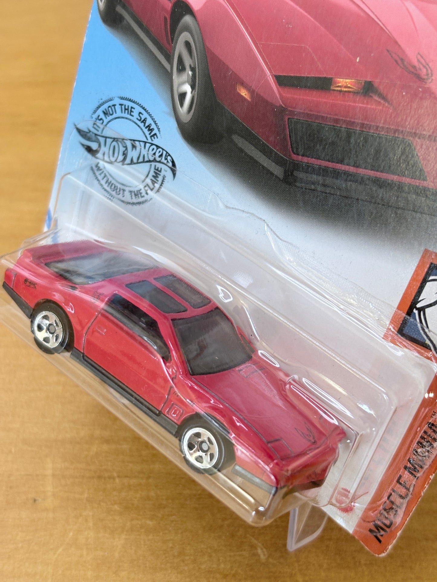 Hot Wheels Mainline / '84 Pontiac Firebird / 2018 Muscle Mania 4/10