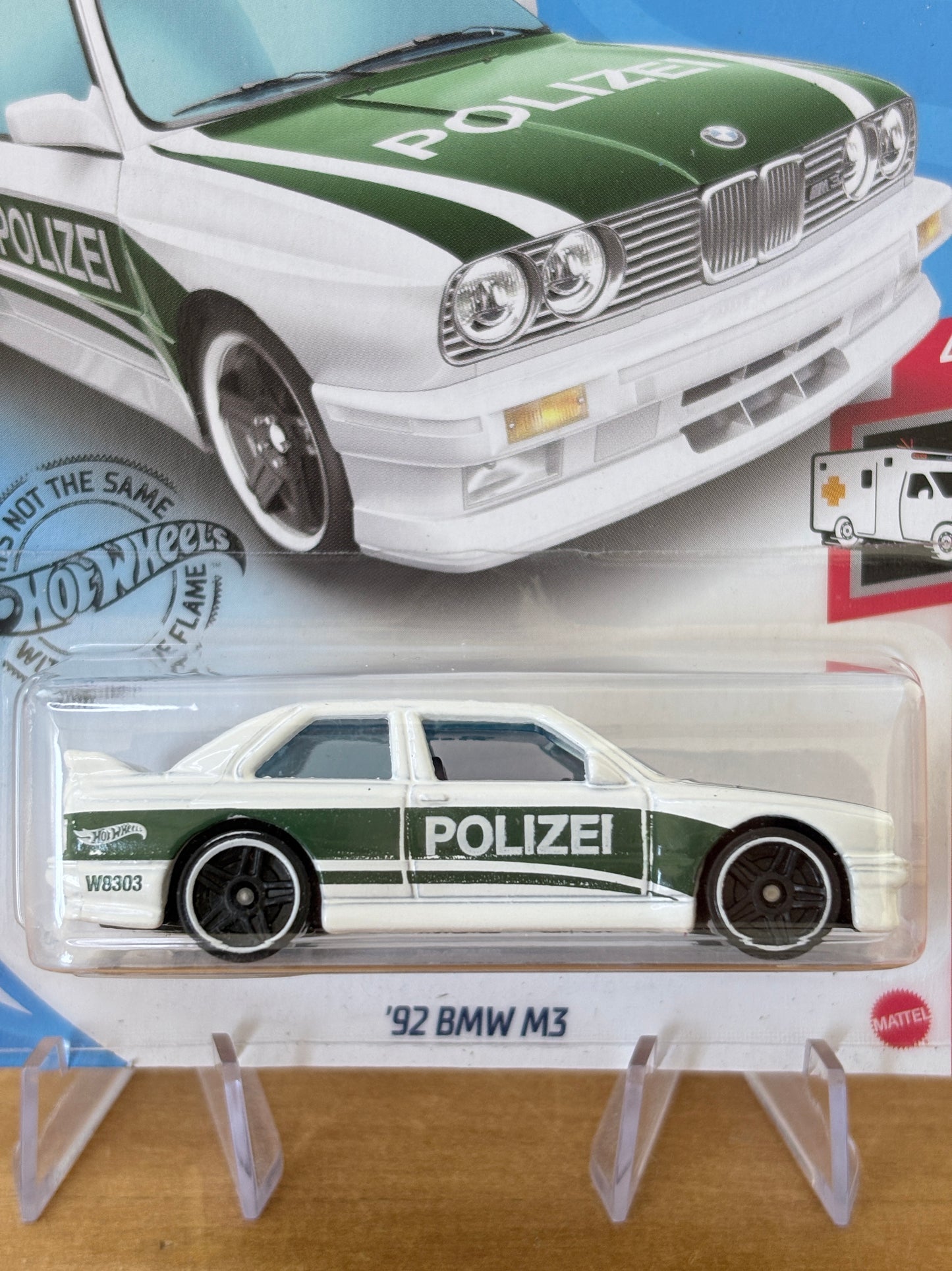 Hot Wheels Mainline / '92 BMW M3 / 2018 HW Rescue 4/10