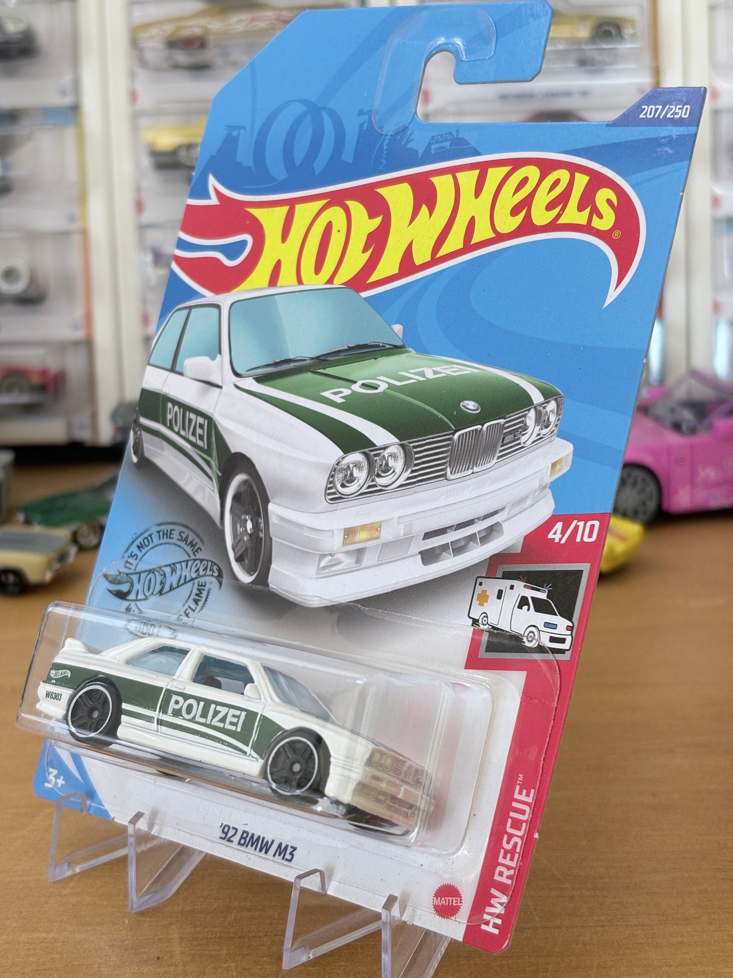 Hot Wheels Mainline / '92 BMW M3 / 2018 HW Rescue 4/10