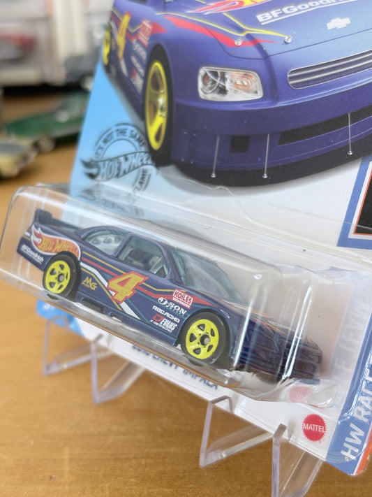 Hot Wheels Mainline / 2010 Chevy Impala / 2018 HW Race Team 2/5