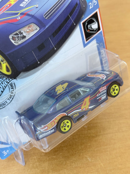 Hot Wheels Mainline / 2010 Chevy Impala / 2018 HW Race Team 2/5