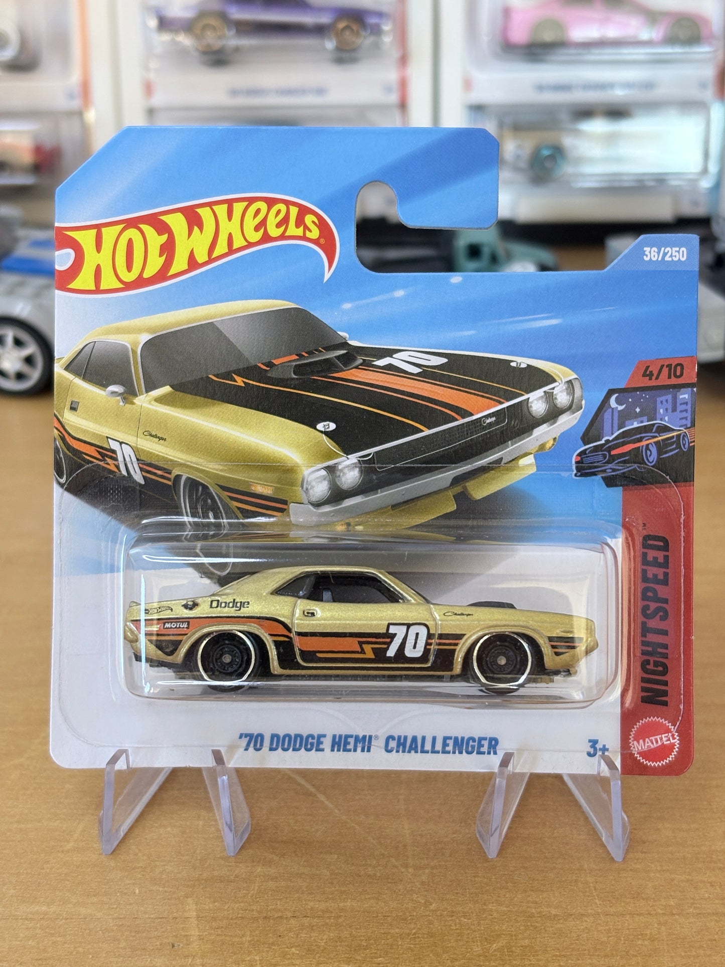 Hot Wheels Mainline / '70 Dodge Hemi Challenger / 2026 Nightspeed 4/10 (Short Card)