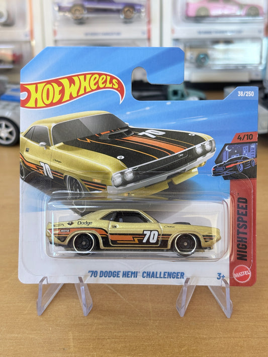 Hot Wheels Mainline / '70 Dodge Hemi Challenger / 2026 Nightspeed 4/10 (Short Card)
