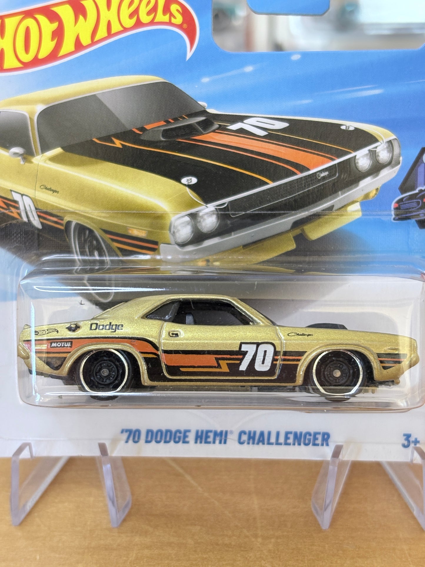 Hot Wheels Mainline / '70 Dodge Hemi Challenger / 2026 Nightspeed 4/10 (Short Card)
