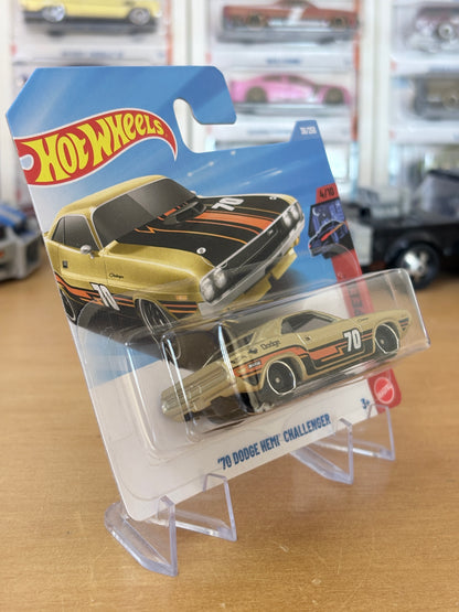 Hot Wheels Mainline / '70 Dodge Hemi Challenger / 2026 Nightspeed 4/10 (Short Card)