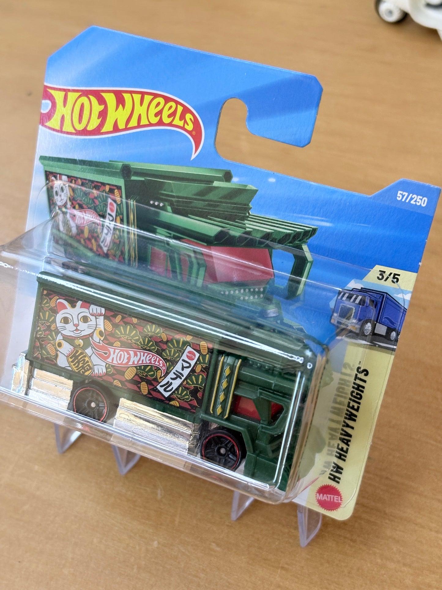 Hot Wheels Mainline / Raijin Express / 2026 HW Heavyweights 3/5 (Short Card)