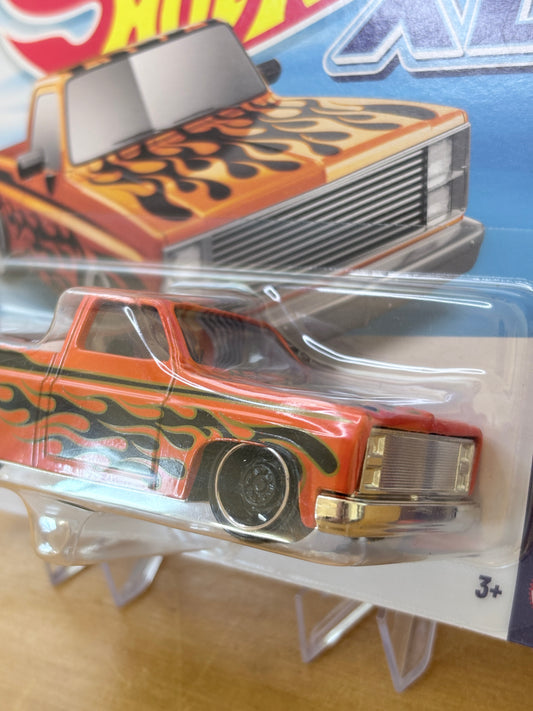 Hot Wheels XL | '83 Chevy Silverado | Series 1 2026 - Error Version
