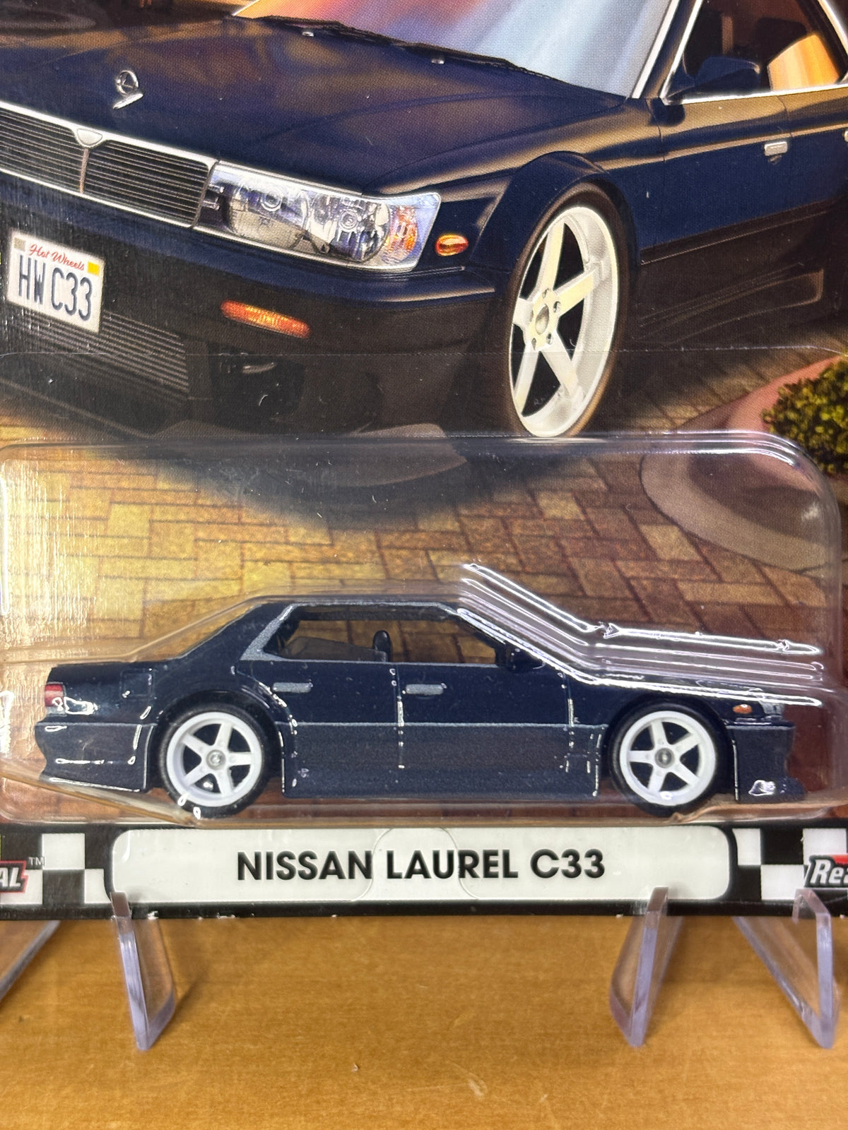 Hot Wheels Nissan Laurel C33 Boulevard #137 Premium Diecast