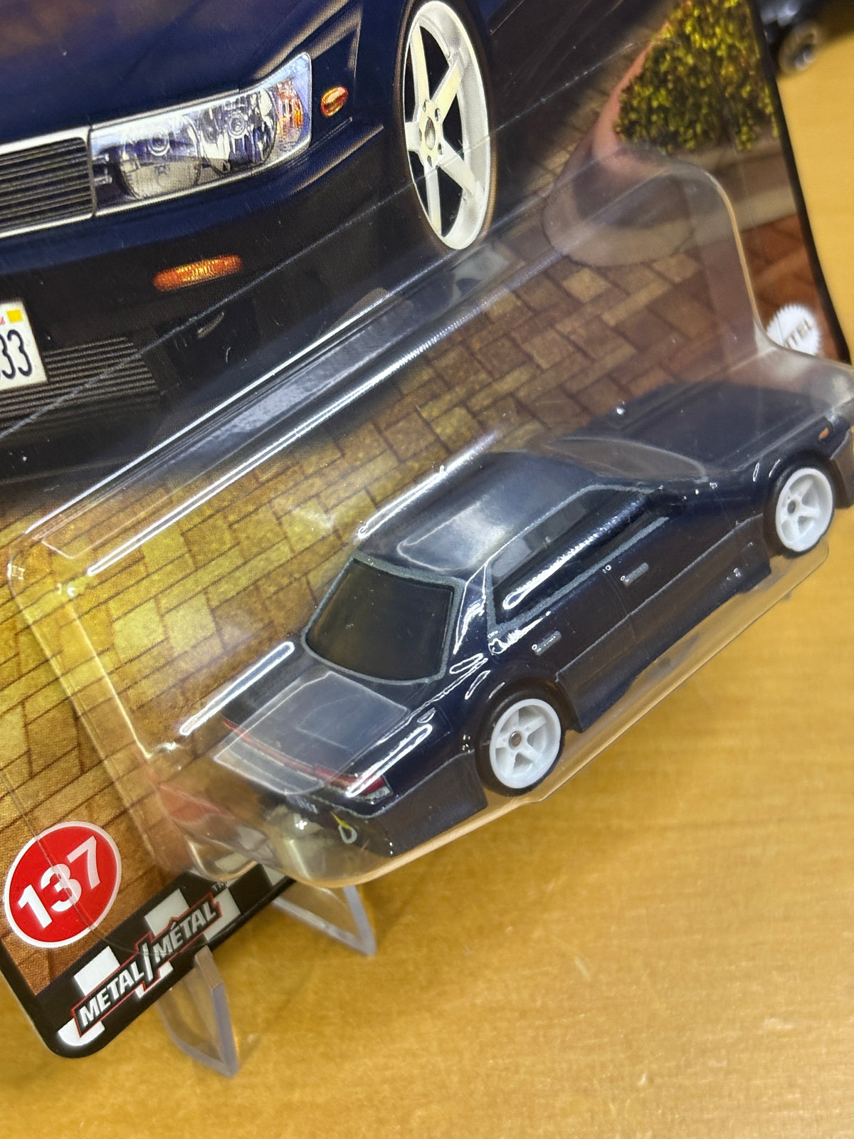 Hot Wheels Nissan Laurel C33 Boulevard #137 Premium Diecast
