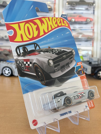 Hot Wheels Mainline Treasure Hunt / Triumph TR6 / 2025 Track Champs 5/5