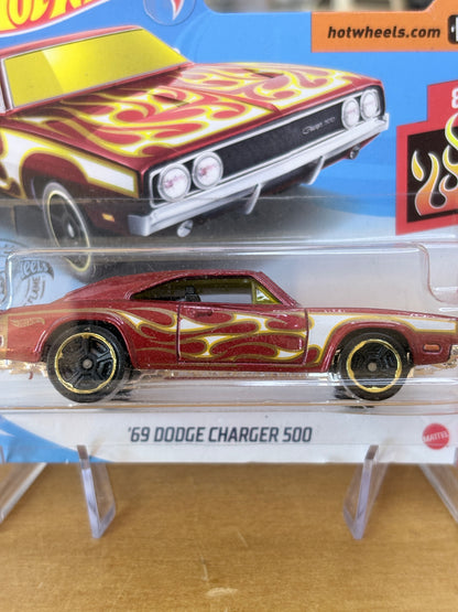 Hot Wheels '69 Dodge Charger 500 | 2017 HW Flames 8/10 Mainline Short Card