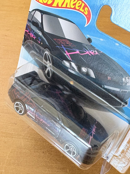 Hotwheels Mainline / Nissan Skyline GT-R (BCNR33) / 2025 HW '70s vs.'90s 8/10 BLACK Short Card (Copy)