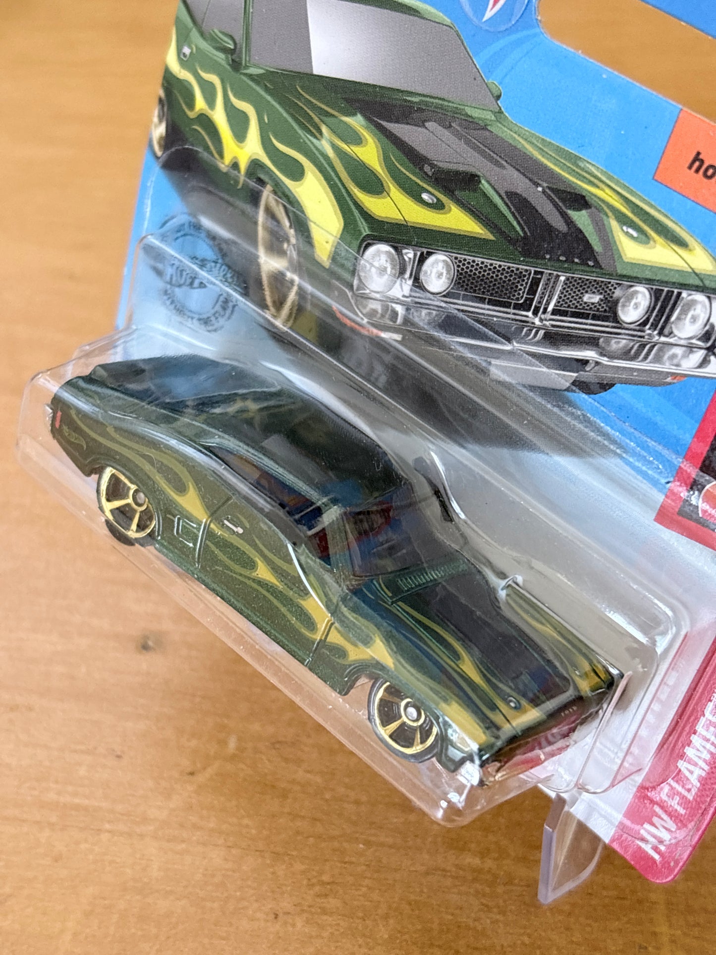 Hot Wheels Mainline | '73 Ford Falcon XB | 2018 HW Flames 7/10 Short Card