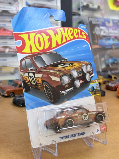 Hot Wheels '70 Ford Escort RS1600 | 2026 HW Dirt 3/10 (BROWN)