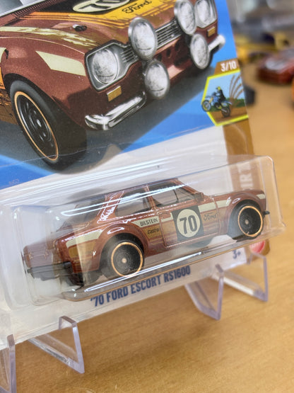 Hot Wheels '70 Ford Escort RS1600 | 2026 HW Dirt 3/10 (BROWN)