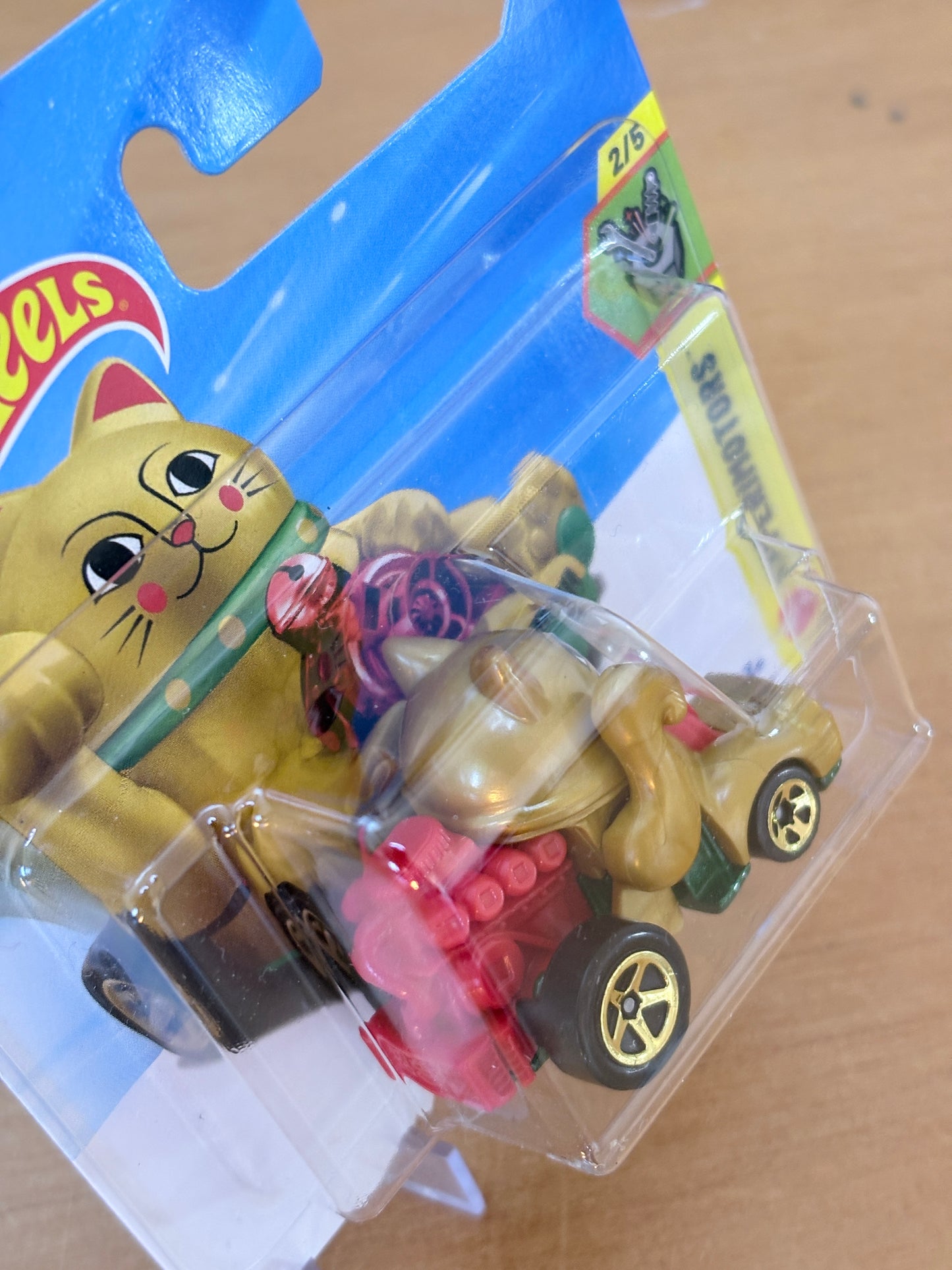 Hot Wheels Mainline | Feline Lucky | 2026 Exprimotors 2/5 Short Card