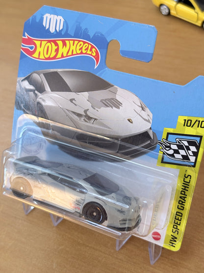 Hot Wheels Mainline | LB-Works Lamborghini Huracan Coupe | 2021 Speed Graphics 10/10 (Short Card)