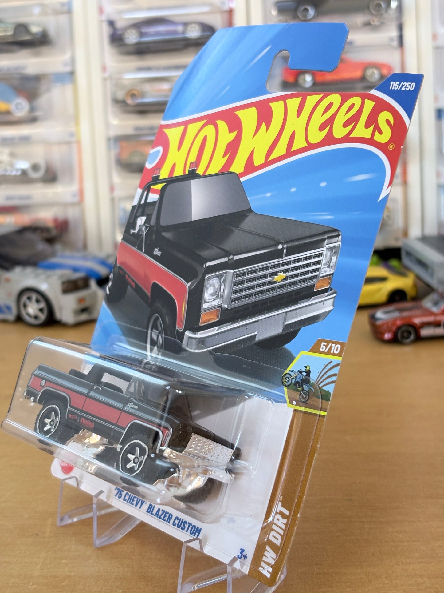 Hot Wheels Mainline | '75 Chevy Blazer Custom | 2025 HW DIRT 5/10