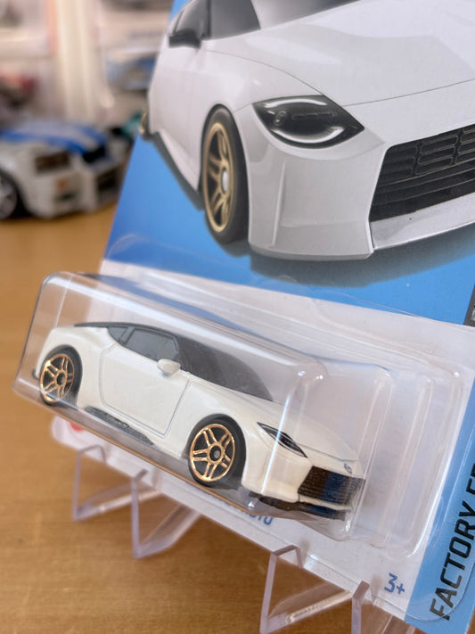 Hot Wheels Mainline | Nissan Z Proto | 2022 Factory Fresh 5/10