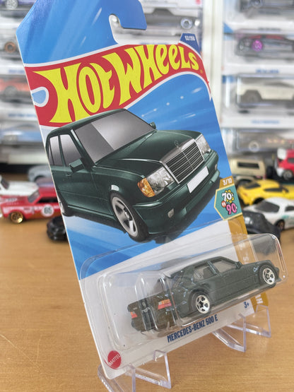 Hot Wheels Mainline / Mercedes-Benz 500 E / 2025 HW: 70's vs. 90's 3/10 Green