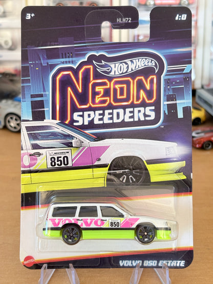 Hot Wheels Neon Speeders | Volvo 850 Estate | 2026 Mix 1 1/8
