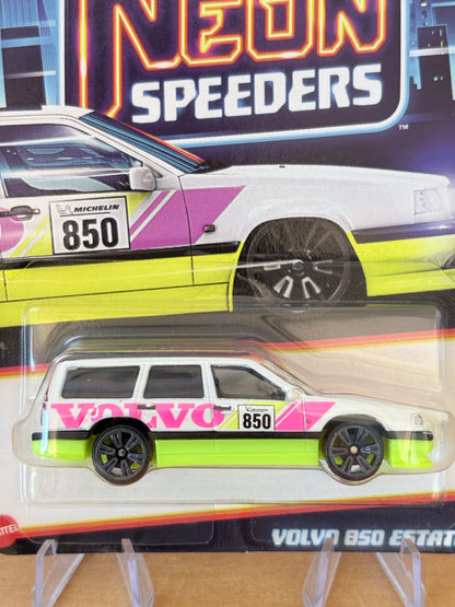 Hot Wheels Neon Speeders | Volvo 850 Estate | 2026 Mix 1 1/8