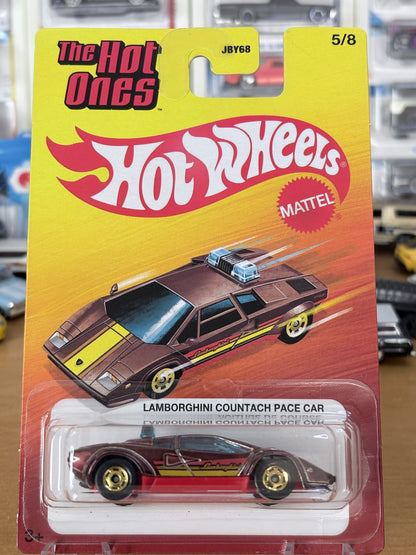 Hot Wheels Lamborghini Countach Pace Car | 2026 The Hot Ones 5/8