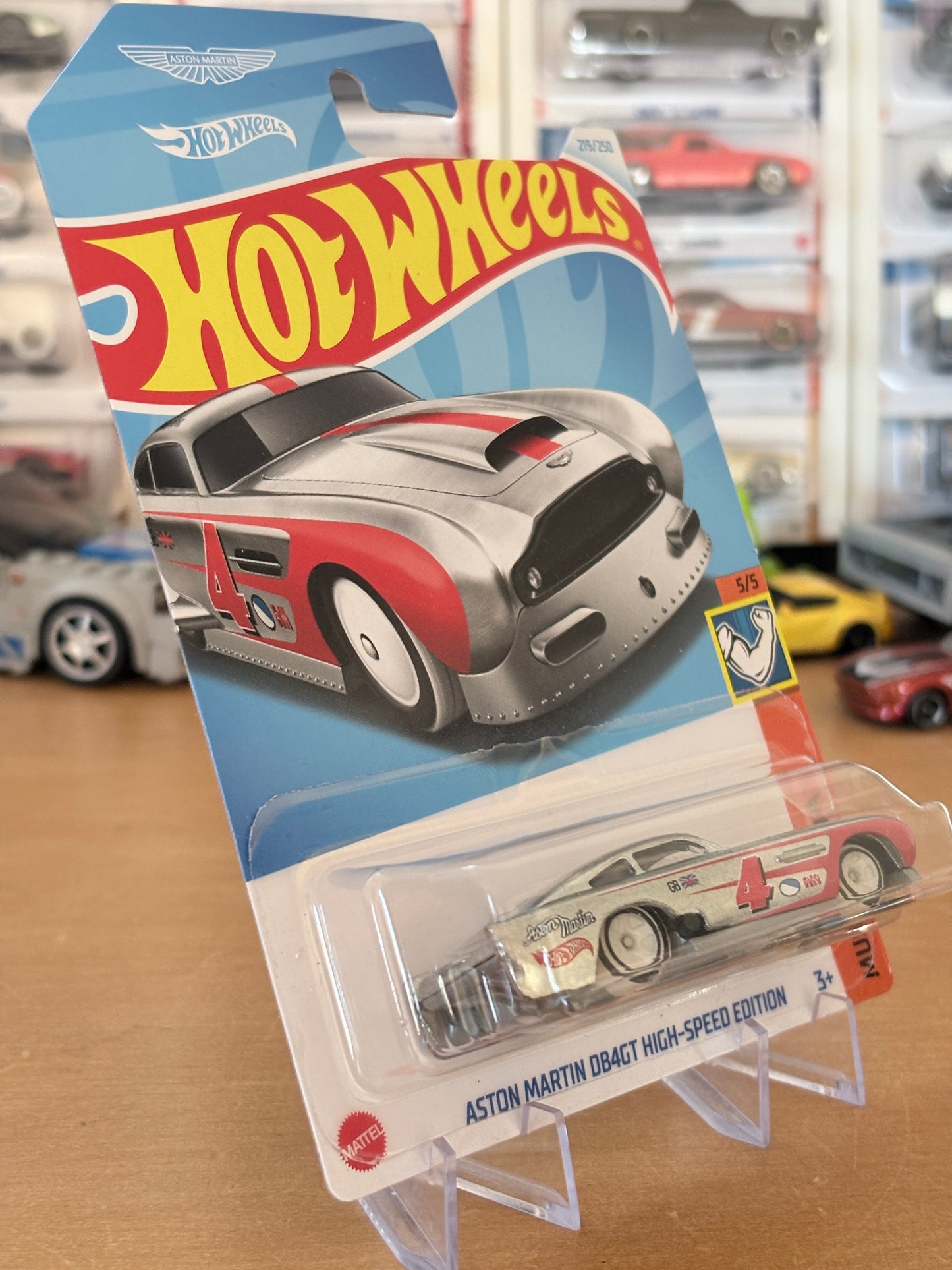 Hot Wheels Mainline | Aston Martin DB4GT High-Speed Edition | 2023 Muscle Mania 5/5