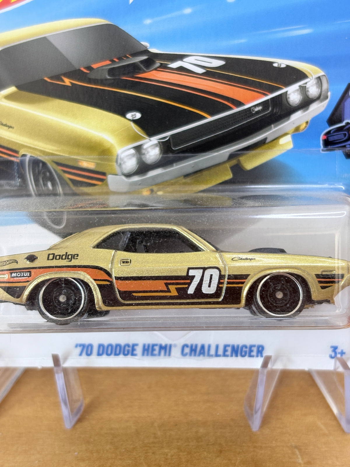 Hot Wheels '70 Dodge Hemi Challenger | 2026 Nightspeed 4/10 Mainline Short Card
