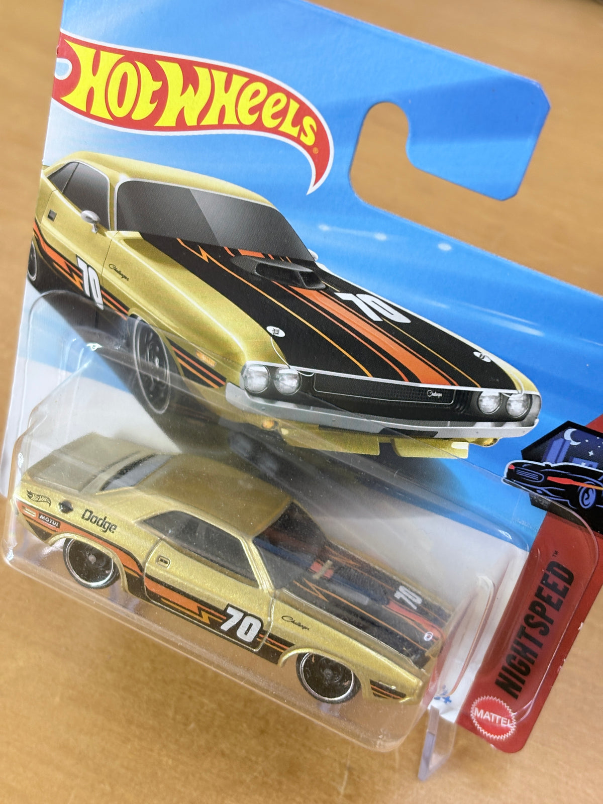 Hot Wheels '70 Dodge Hemi Challenger | 2026 Nightspeed 4/10 Mainline Short Card