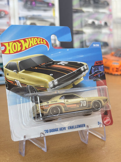 Hot Wheels '70 Dodge Hemi Challenger | 2026 Nightspeed 4/10 Mainline Short Card