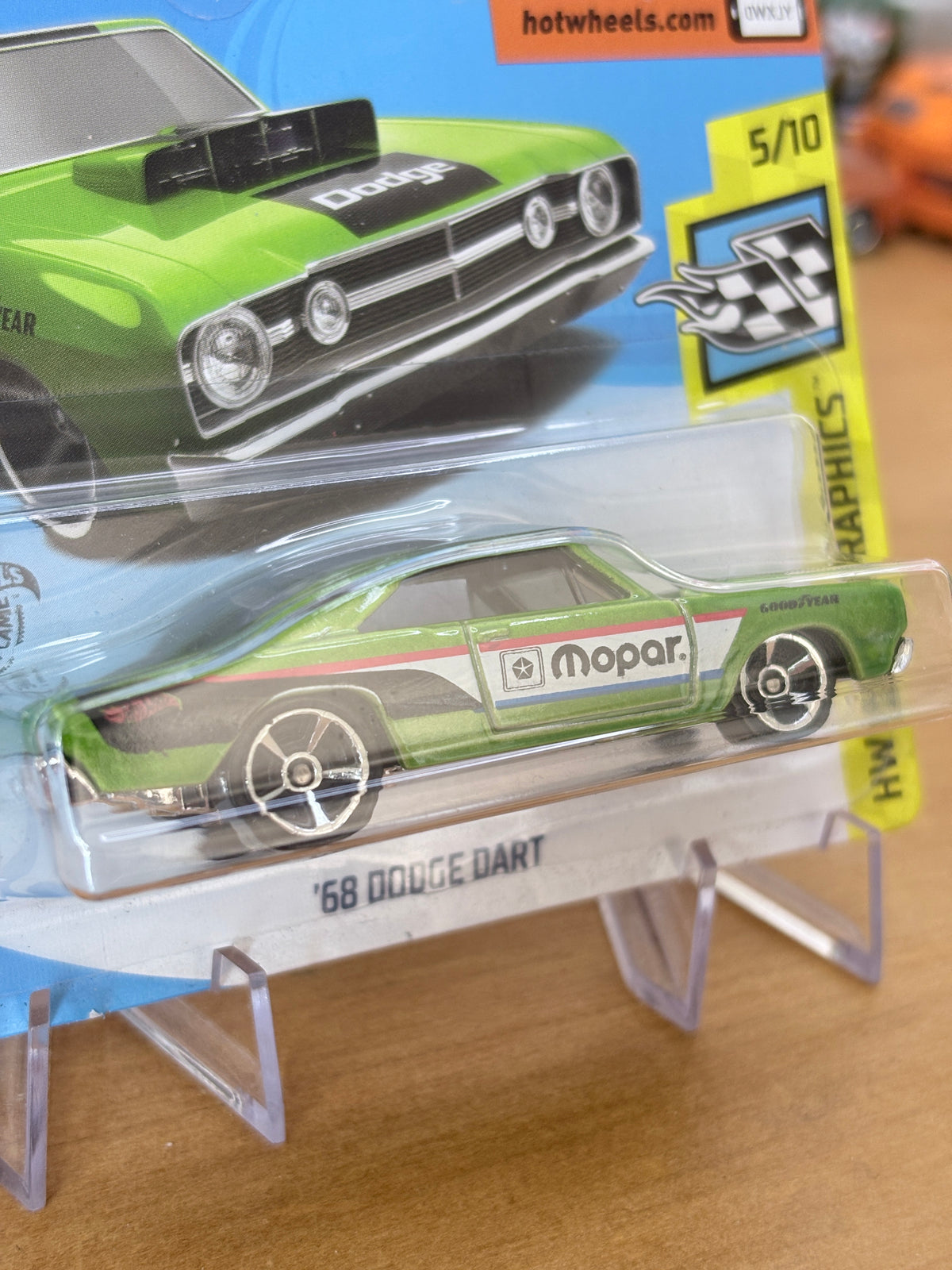 Hot Wheels '68 Dodge Dart | 2018 HW Speed Graphics 5/10 Short Card
